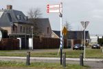 Bergschenhoek 11 maart 2021
Sarah v Soelen de nieuwe vriendin van Andre Hazes . Ze gaat met de Bentley met haar moeder naar schoonheidssalon.  De porsche Panamera van Rachel Hazes staat voor de deur van het huis van Sarah