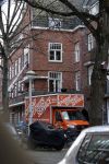 Amsterdam 5 maart 2021
Marieke Elsinga en haar vriend Sander verhuizen naar hun nieuwe huis . De studenten verhuizer verhuist ze.