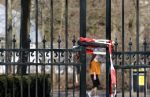 Amsterdam 2 maart 2021
De gemeente heeft op twee na alle ingangen van het vondelpark gesloten.