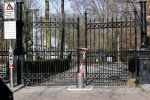 Amsterdam 2 maart 2021
De gemeente heeft op twee na alle ingangen van het vondelpark gesloten.