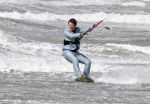 Bloemendaal 7 april 2022
Presentatie schoen van Beau v Erven Dorens in samenwerking met schoenenmerk Rehab. Beau komt al kite surfend aan . Zijn zonen zijn broers en vader zijn ook aanwezig bij strandtent de Republiek.