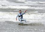 Bloemendaal 7 april 2022
Presentatie schoen van Beau v Erven Dorens in samenwerking met schoenenmerk Rehab. Beau komt al kite surfend aan . Zijn zonen zijn broers en vader zijn ook aanwezig bij strandtent de Republiek.