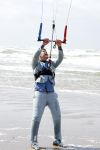 Bloemendaal 7 april 2022
Presentatie schoen van Beau v Erven Dorens in samenwerking met schoenenmerk Rehab. Beau komt al kite surfend aan . Zijn zonen zijn broers en vader zijn ook aanwezig bij strandtent de Republiek.