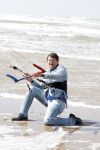 Bloemendaal 7 april 2022
Presentatie schoen van Beau v Erven Dorens in samenwerking met schoenenmerk Rehab. Beau komt al kite surfend aan . Zijn zonen zijn broers en vader zijn ook aanwezig bij strandtent de Republiek.