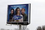Houten Utrecht 1 maart 2022
Abri Sky radio met daarop Davina Michelle Dua Lipa en
