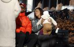 Amsterdam 5 maart 2022
Glennis Grace met de baby van Nienke Plas op de cornelis schuytstraat.