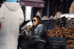 Amsterdam 5 maart 2022
Glennis Grace met de baby van Nienke Plas op de cornelis schuytstraat.