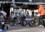 Amsterdam 5 maart 2022
Glennis Grace met de baby van Nienke Plas op de cornelis schuytstraat.