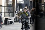 Amsterdam 2 maart 2022
Hanneke Groenteman op de fiets in Amsterdam zuid