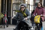 Amsterdam 2 maart 2022
Hanneke Groenteman op de fiets in Amsterdam zuid