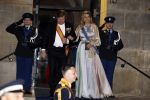 Amsterdam 5 april 2022
Koningin Maxima , Koning Willem Alexander en prinses Beatrix vertrekken na een staatsbanket met de president van India bij het Paleis op de Dam.