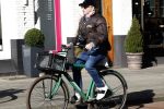 Amsterdam 7 maart 2022
Marc Marie Huybregts op de fiets in Amsterdam zuid.