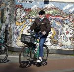 Amsterdam 7 maart 2022
Marc Marie Huybregts op de fiets in Amsterdam zuid.