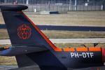 Eindhoven Tilburg 5 maart 2022
Max Verstappen zijn familie en manager Raymond Vermeulen landen met de private Jet van Max op eindhoven Airport . Ze kwamen van ibiza waar ze de verjaardag van Jos Verstappen (50) hebben gevierd. Max had daarna een afspraak in Tilburg.