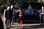 Laren 8 maart 2022
Prinses Beatrix opent een nieuwe gedeelte van het Singer museum in Laren . Prinses Beatrix arriveeert in haar nieuwe verlengde Audi A8 Hybride.