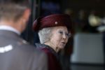 Laren 8 maart 2022
Prinses Beatrix opent een nieuwe gedeelte van het Singer museum in Laren . Prinses Beatrix arriveeert in haar nieuwe verlengde Audi A8 Hybride.