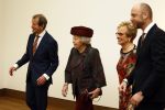 Laren 8 maart 2022
Prinses Beatrix opent een nieuwe gedeelte van het Singer museum in Laren . Prinses Beatrix arriveeert in haar nieuwe verlengde Audi A8 Hybride.