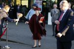 Laren 8 maart 2022
Prinses Beatrix opent een nieuwe gedeelte van het Singer museum in Laren . Prinses Beatrix arriveeert in haar nieuwe verlengde Audi A8 Hybride.