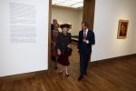 Laren 8 maart 2022
Prinses Beatrix opent een nieuwe gedeelte van het Singer museum in Laren . Prinses Beatrix arriveeert in haar nieuwe verlengde Audi A8 Hybride. prinses Beatrix wordt rond geleid door Els Blokker