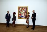 Laren 8 maart 2022
Prinses Beatrix opent een nieuwe gedeelte van het Singer museum in Laren . Prinses Beatrix arriveeert in haar nieuwe verlengde Audi A8 Hybride. prinses Beatrix wordt rond geleid door Els Blokker