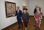 Laren 8 maart 2022
Prinses Beatrix opent een nieuwe gedeelte van het Singer museum in Laren . Prinses Beatrix arriveeert in haar nieuwe verlengde Audi A8 Hybride. prinses Beatrix wordt rond geleid door Els Blokker