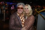 Amsterdam 4 april 2022
Presentatie toppers in de arena.
Aanwezig oa Jan Smit Jeroen v d Boom  en Rene Froger.
Natasja Froger was er ook samen met haar zoons Maxim en Didier . Ook hun kleindochter was aanwezig .
