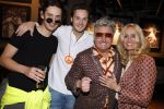 Amsterdam 4 april 2022
Presentatie toppers in de arena.
Aanwezig oa Jan Smit Jeroen v d Boom  en Rene Froger.
Natasja Froger was er ook samen met haar zoons Maxim en Didier . Ook hun kleindochter was aanwezig .