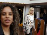 Amsterdam 3 april 2022
Sigrid Kaag en haar man Anis al-Qaq samen bij premiere Nationaal Ballet in de stopera.