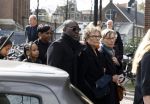 Amsterdam 15 april 2023
Herdenkingstdienst vooraf aan de begrafenis van Huub Oosterhuis in de Westertoren . Daarna gingen ze met de boot naar begraafplaats Zorgvlied.
Aanwezig oa Trijntje Oosterhuis met kinderen en partner Alvin Lewis , Tjeerd Oosterhuis en vrouw Edsilia Rombley met kinderen en moeder en de partner van Huub Oosterhuis