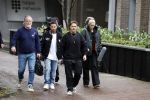 Hilversum 6 april 2023
Andre Hazes verlaat het pand van talpa/radio538 met Djarno Hofland Riccardo Klaverdijk Jaap Hilhorst en documentairemaakster Cheeru Mampaey.
Hij staat Aran Bade van RTL Boulevard te woord.