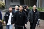 Hilversum 6 april 2023
Andre Hazes verlaat het pand van talpa/radio538 met Djarno Hofland Riccardo Klaverdijk Jaap Hilhorst en documentairemaakster Cheeru Mampaey.
Hij staat Aran Bade van RTL Boulevard te woord.