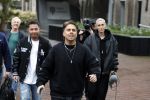 Hilversum 6 april 2023
Andre Hazes verlaat het pand van talpa/radio538 met Djarno Hofland Riccardo Klaverdijk Jaap Hilhorst en documentairemaakster Cheeru Mampaey.
Hij staat Aran Bade van RTL Boulevard te woord.