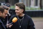 Hilversum 6 april 2023
Andre Hazes verlaat het pand van talpa/radio538 met Djarno Hofland Riccardo Klaverdijk Jaap Hilhorst en documentairemaakster Cheeru Mampaey.
Hij staat Aran Bade van RTL Boulevard te woord.