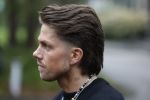 Hilversum 6 april 2023
Andre Hazes verlaat het pand van talpa/radio538 met Djarno Hofland Riccardo Klaverdijk Jaap Hilhorst en documentairemaakster Cheeru Mampaey.
Hij staat Aran Bade van RTL Boulevard te woord.