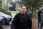 Hilversum 6 april 2023
Andre Hazes verlaat het pand van talpa/radio538 met Djarno Hofland Riccardo Klaverdijk Jaap Hilhorst en documentairemaakster Cheeru Mampaey.
Hij staat Aran Bade van RTL Boulevard te woord.