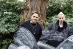 Hilversum 6 april 2023
Andre Hazes verlaat het pand van talpa/radio538 met Djarno Hofland Riccardo Klaverdijk Jaap Hilhorst en documentairemaakster Cheeru Mampaey.
Hij staat Aran Bade van RTL Boulevard te woord.
