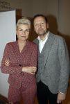 Zeist 26 maart 2023
Hans Kazan viert zijn 70e verjaardag en presenteert zijn boek. Ook krijgt hij een koninklijke onderscheiding in het Figi Theater/Hotel. Anita Witzier met haar man Michel Nillisen