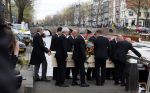 Amsterdam 15 april 2023
Herdenkingstdienst vooraf aan de begrafenis van Huub Oosterhuis in de Westertoren . Daarna gingen ze met de boot naar begraafplaats Zorgvlied.
Aanwezig oa Trijntje Oosterhuis met kinderen en partner Alvin Lewis , Tjeerd Oosterhuis en vrouw Edsilia Rombley met kinderen en moeder en de partner van Huub Oosterhuis . Bergit Lewis