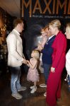 Noordwijk 30 maart 2023
Boekpresentatie Maxime Meiland in de winkel van haar zus Montana.
Verder Aanwezig Martien Meiland Erica Meiland en haar man Leroy Molkenboer en hun kinderen Claire en Vive. Ook de schrijver van het boek Jan Dijkgraaf.