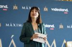 Amsterdam 16 maart 2023
Presentatie serie over koningin Maxima die Videoland uit gaat zenden.
Presentatie was in het Amstel Hotel . Martijn lakemeier Gaat Koning Willem Alexander spelen en de Argentijnse actrice Delfina Chaves speelt Koningin Maxima . Daphne Bunskoek presenteerde het.
Ook Peter v d Vorst en Rachel van Bommel (producente) waren ook aanwezig.
