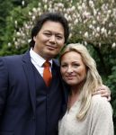 Loosdrecht april 2023
  Patrick Dabe en zijn partner Desiree Manders
