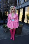 Amsterdam 23 maart 2023
Opening nieuwe Eichholtz winkel op de PC Hooftstraat in Amsterdam.
Dragqueen