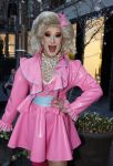 Amsterdam 23 maart 2023
Opening nieuwe Eichholtz winkel op de PC Hooftstraat in Amsterdam.
Dragqueen
