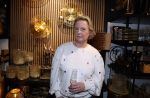 Noordwijk 30 maart 2023
Boekpresentatie Maxime Meiland in de winkel van haar zus Montana.
Verder Aanwezig Martien Meiland Erica Meiland en haar man Leroy Molkenboer en hun kinderen Claire en Vive. Ook de schrijver van het boek Jan Dijkgraaf.