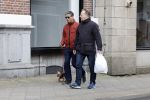 Amsterdam 15 april 2023
Gerard Spong met partner en hondje op straat in Amsterdam zuid.