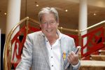 Zeist 26 maart 2023
Hans Kazan viert zijn 70e verjaardag en presenteert zijn boek. Ook krijgt hij een koninklijke onderscheiding in het Figi Theater/Hotel.