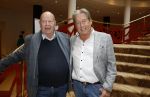 Zeist 26 maart 2023
Hans Kazan viert zijn 70e verjaardag en presenteert zijn boek. Ook krijgt hij een koninklijke onderscheiding in het Figi Theater/Hotel.