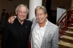 Zeist 26 maart 2023
Hans Kazan viert zijn 70e verjaardag en presenteert zijn boek. Ook krijgt hij een koninklijke onderscheiding in het Figi Theater/Hotel. Hans en Frank Wentink