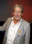 Zeist 26 maart 2023
Hans Kazan viert zijn 70e verjaardag en presenteert zijn boek. Ook krijgt hij een koninklijke onderscheiding in het Figi Theater/Hotel.