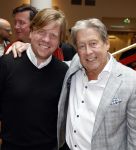 Zeist 26 maart 2023
Hans Kazan viert zijn 70e verjaardag en presenteert zijn boek. Ook krijgt hij een koninklijke onderscheiding in het Figi Theater/Hotel.
